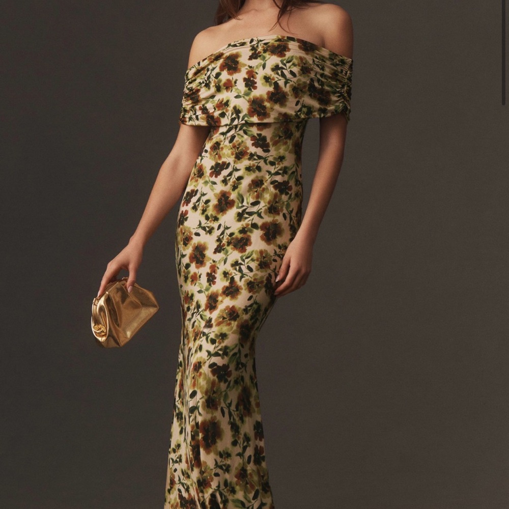 dress with pleats at the bottom CLEARANCE Club L London Powder Waterproof Statement design Size:custom size